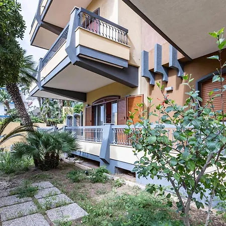 Cozy With Private Parking Marina di Ragusa