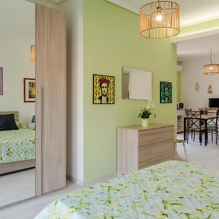 Apartment Cozy With Private Parking